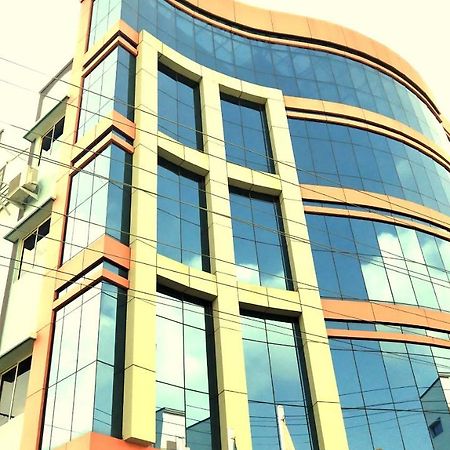 Apple Park Annexe Hotel Tiruchirappalli Luaran gambar